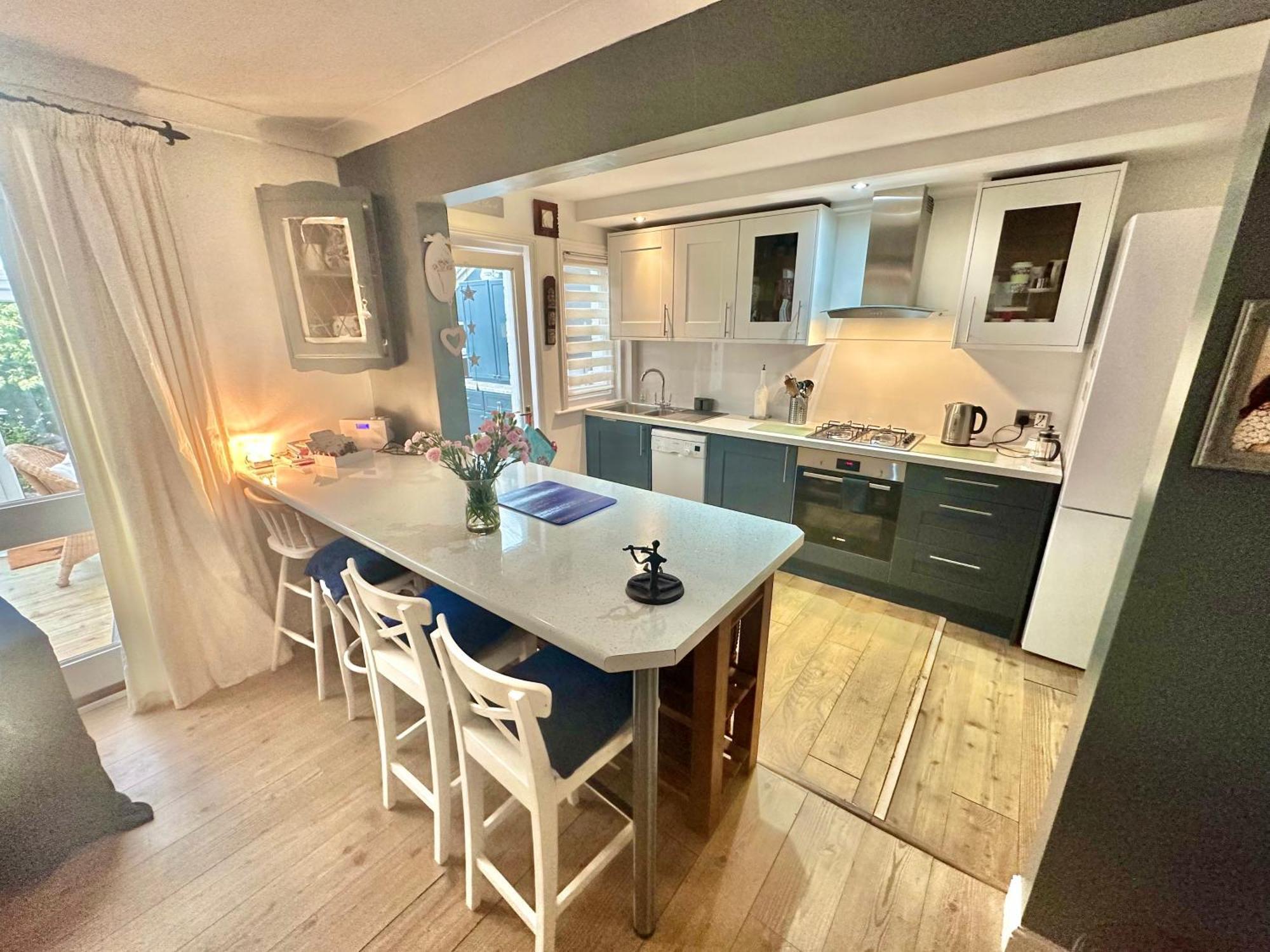Garden Cottage - 3 Bedroom Close To Town And Beach Bournemouth Dış mekan fotoğraf